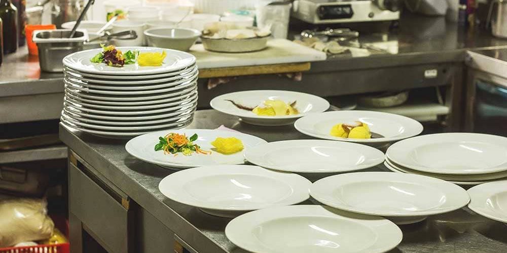 galicia refuerza las inspecciones de locales y establecimientos hosteleros